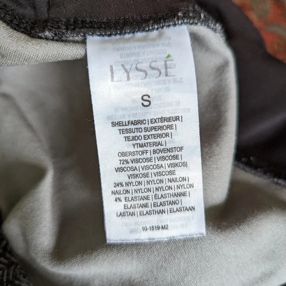 Lyssé Gray Patterned Leggings - Picture 3 of 6